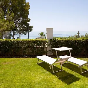 Frontline Ground Floor With Private Garden, Doncella Beach. Estepona